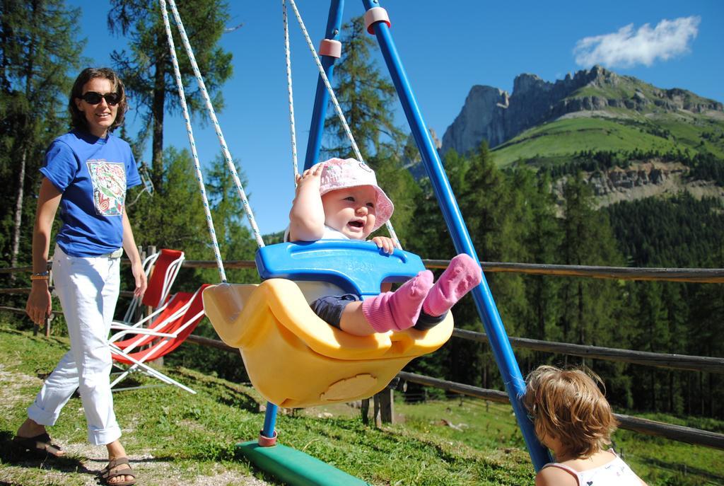 Dolasilla Park Hotel Vigo di Fassa Buitenkant foto