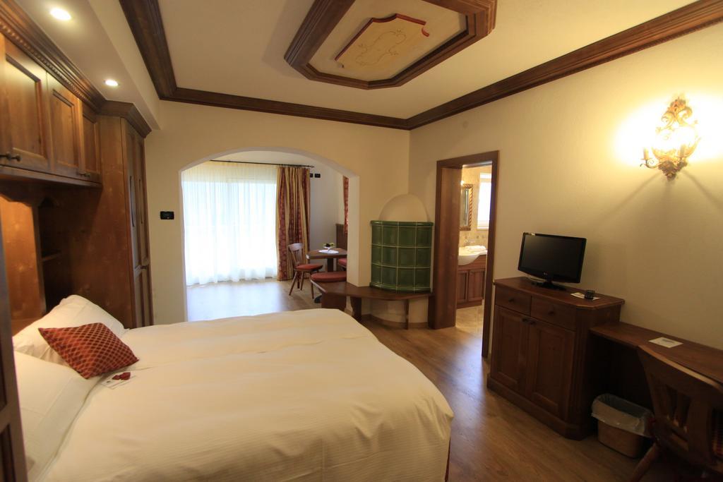 Dolasilla Park Hotel Vigo di Fassa Buitenkant foto