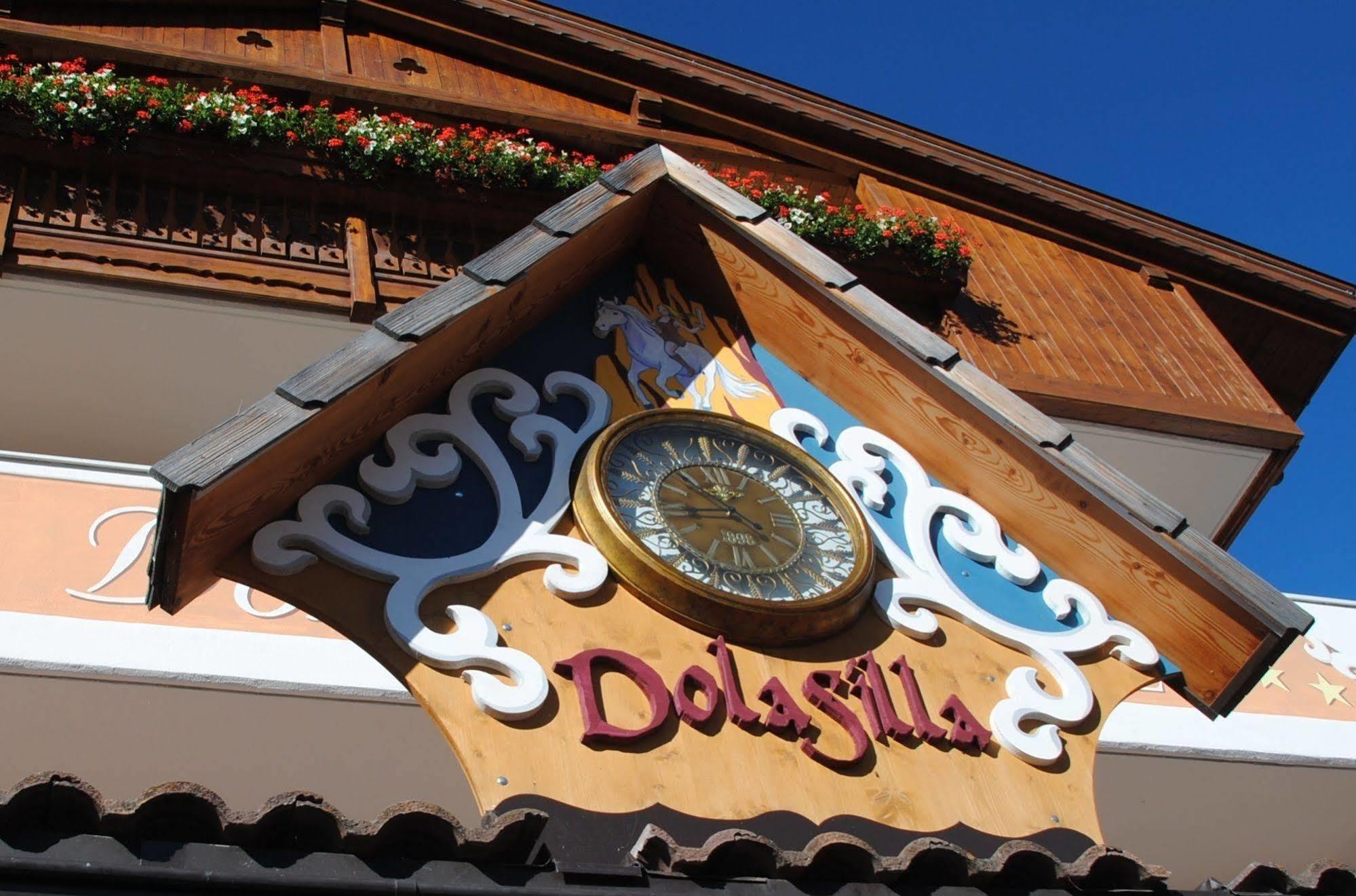 Dolasilla Park Hotel Vigo di Fassa Buitenkant foto